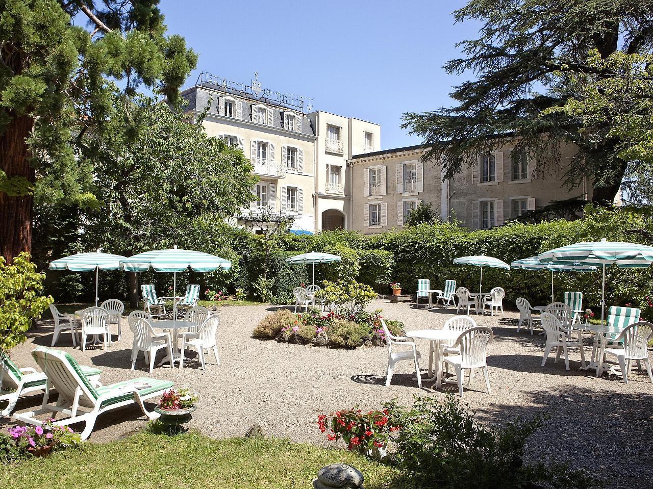 Logis Hotel Royal Saint-Mart Royat Exteriér fotografie