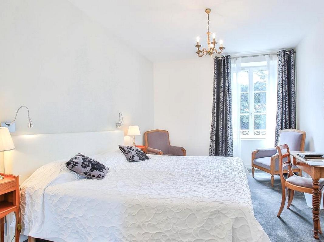 Logis Hotel Royal Saint-Mart Royat Exteriér fotografie